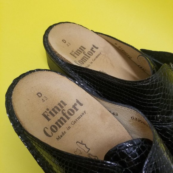 Finn Comfort womens 10 EUR 43 Black Patent Leather Croc Reptile Clogs Slide - Picture 5 of 10